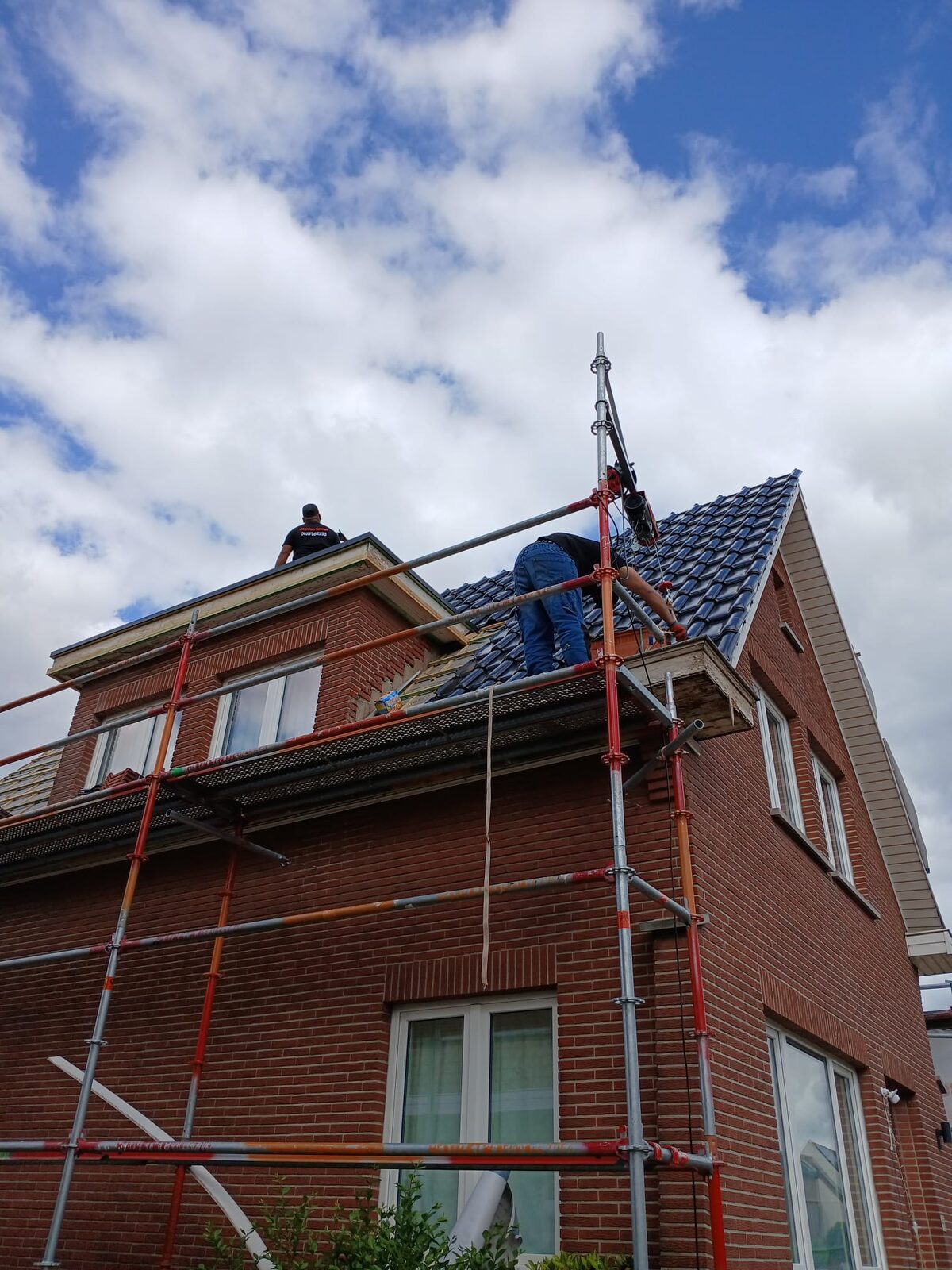Dakwerken door MKB Dakwerken Sint-Niklaas – realisatie 24